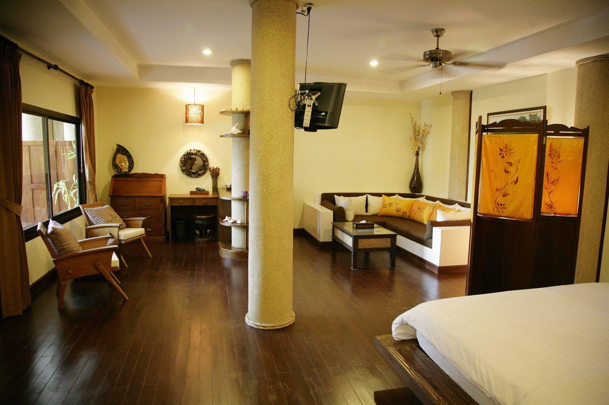 Evergreen Boutique Hua Hin Exterior photo